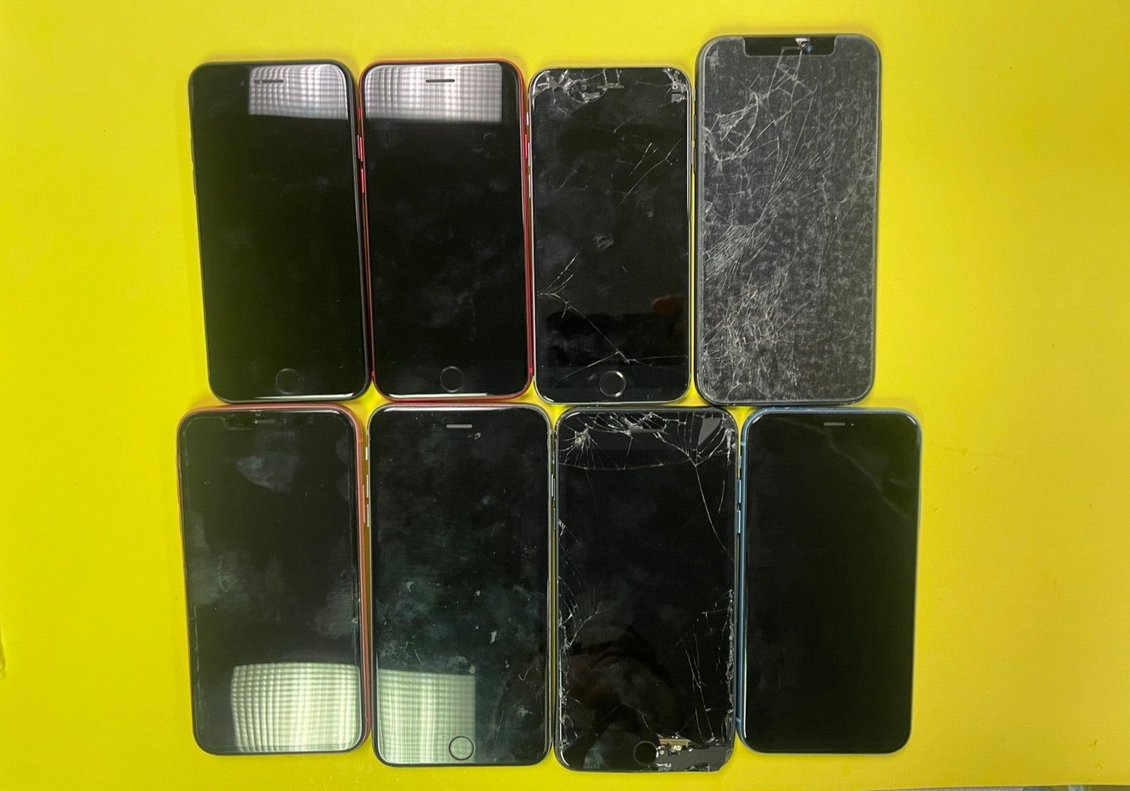 Apple iPhone 11, Xr, 8 Plus, SE 2nd, 6 - FMI Off - Broken - No Power - Lot of 8